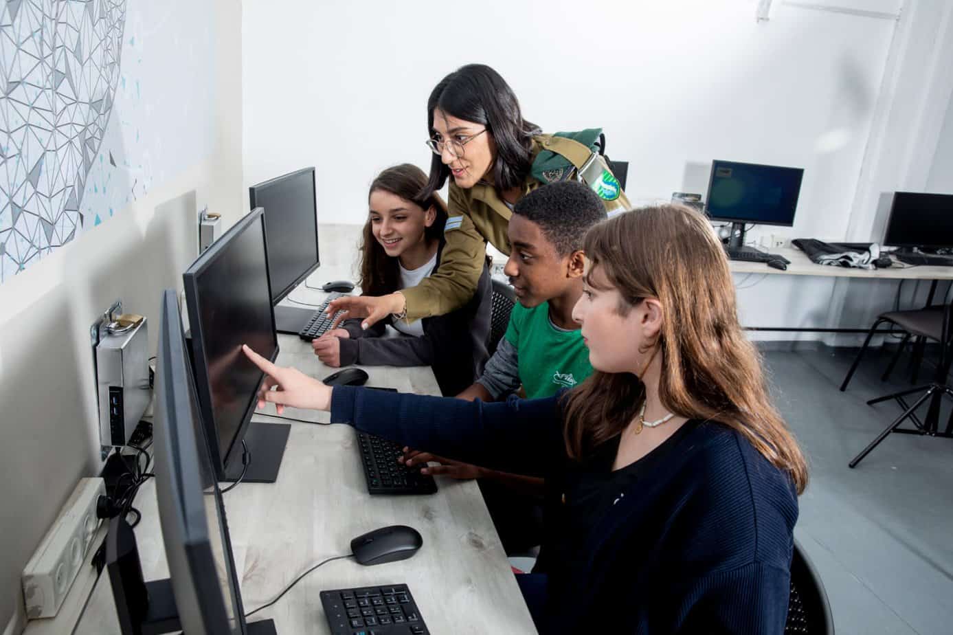 דירקטוריון מפעל הפיס אישר הבוקר סיוע על סך שלושה מיליון ₪ עבור תכנית 'גשרים' לחינוך טכנולוגי בפריפריה בחטיבות הביניים